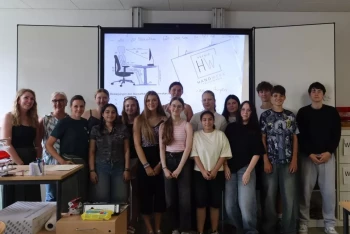 Gesund sitzen, besser arbeiten – Ergonomie-Workshop an der Staatlichen Wirtschaftsschule Neumarkt