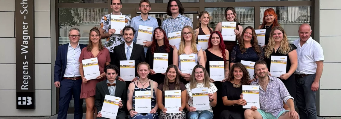 Abschlussfeier an der Regens-Wagner-Schule: Absolventinnen und Absolventen starten ins Berufsleben