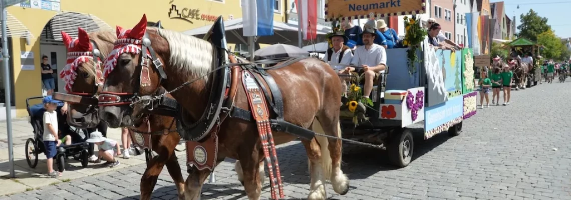 Neumarkter Volksfestzug: Mit Rücksicht und Aufmerksamkeit zum sicheren Miteinander