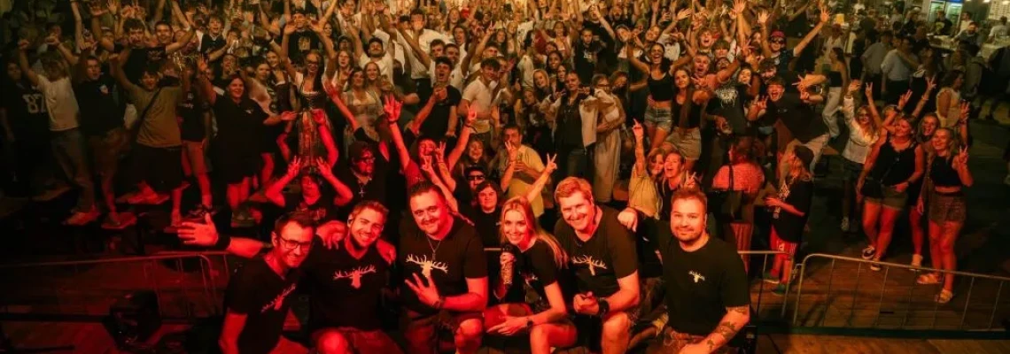 Klostergold spielt beim Bieranstich auf dem Münchner Oktoberfest